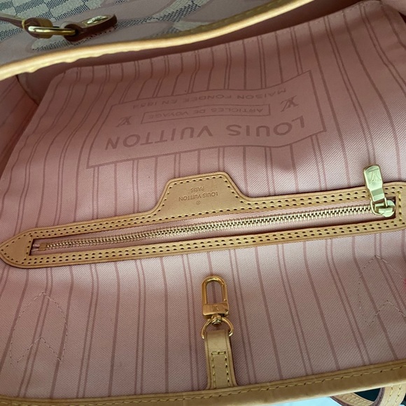 Does Louis Vuitton Luggage Get Stolen